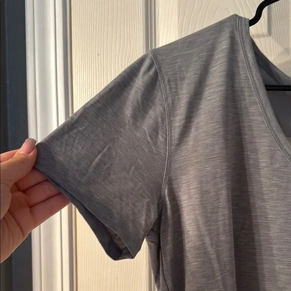 🌻3 for $18 Under Armour Recovery Sleepwear T-Shirt Size Small - Picture 3 of 10